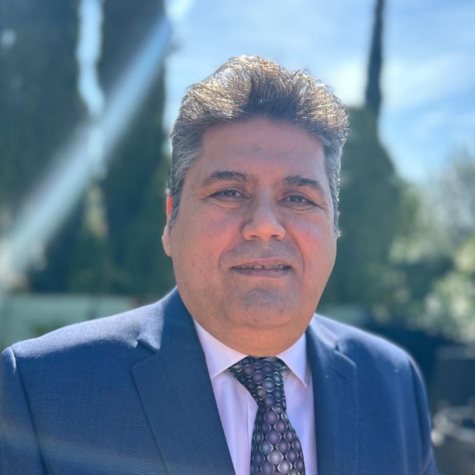 hoss ghassemi headshot cropped